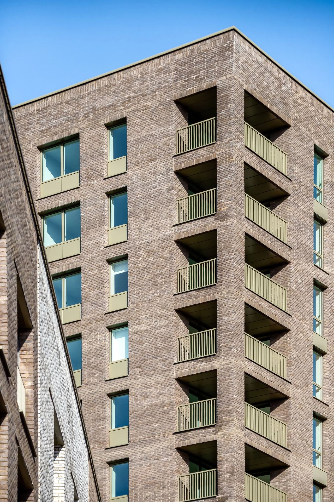 Friary Park, OCL Facades, exteriors photography by Theo Tzia