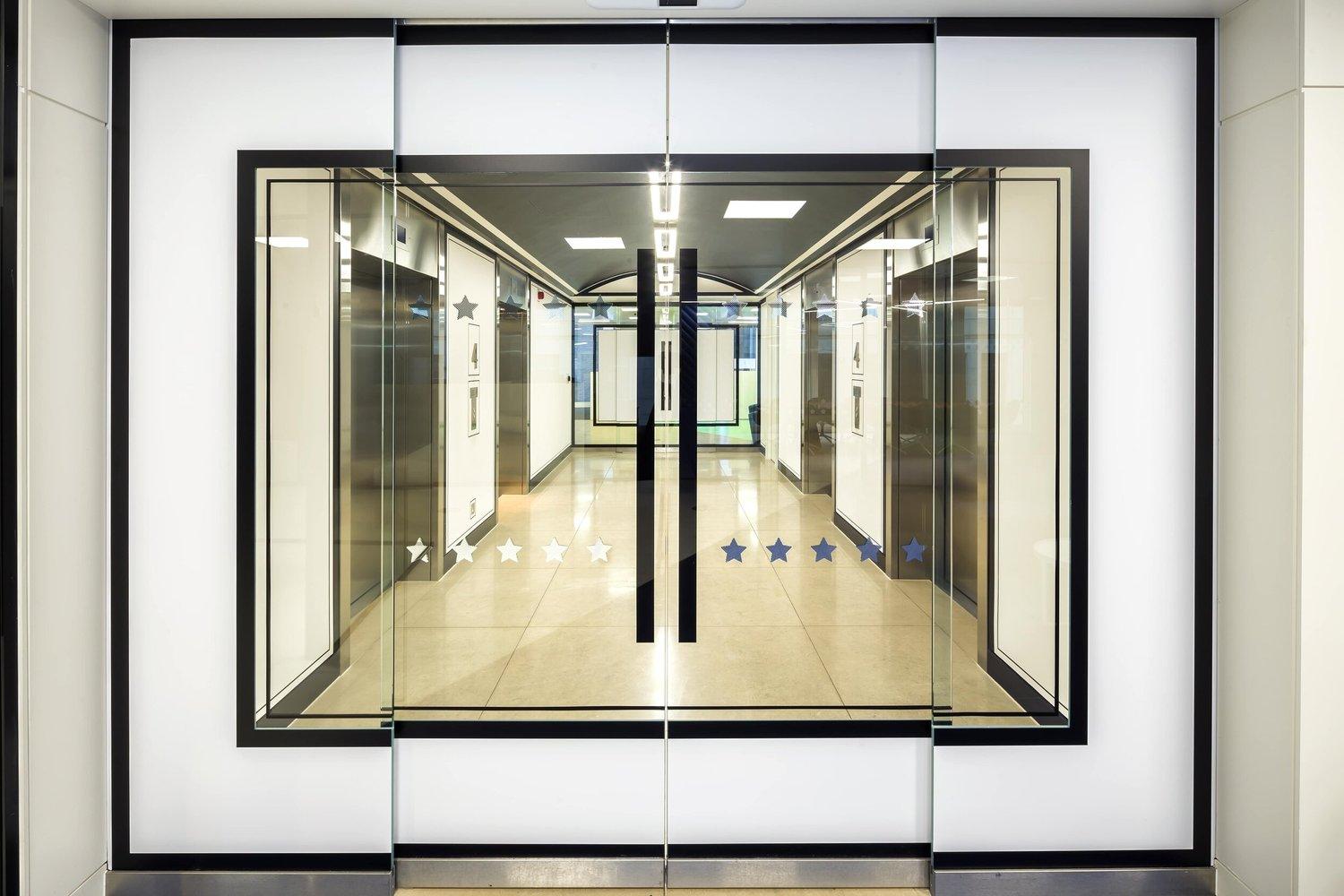 Co-Work London photography by Theo Tzia