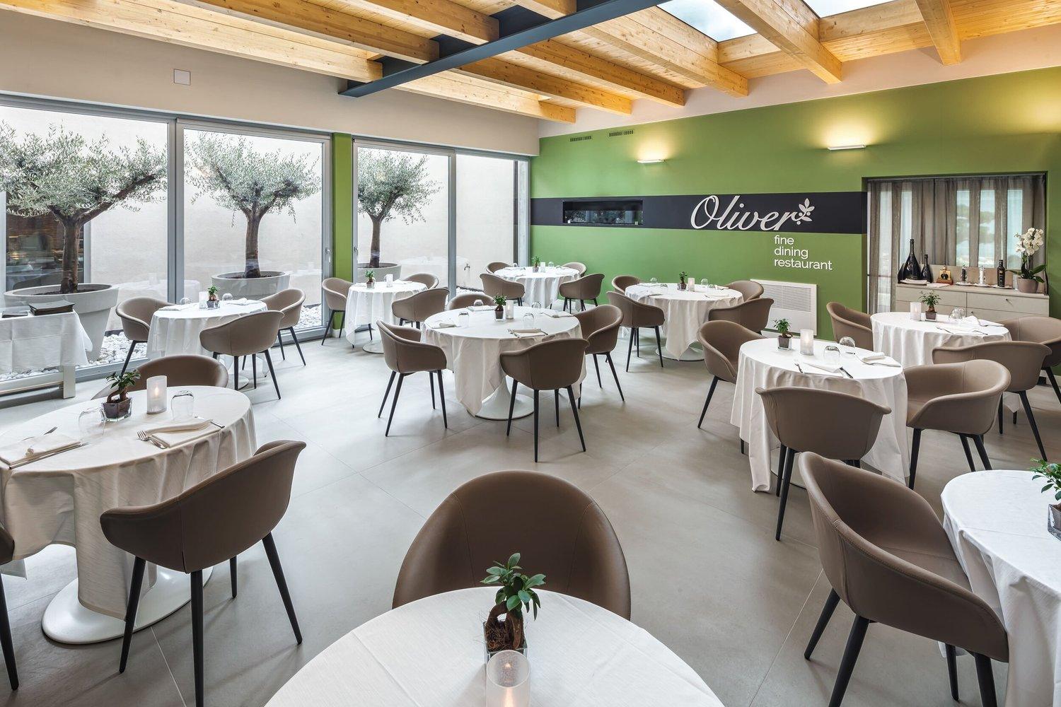 Golf Hotel Vicenza photography by Theo Tzia