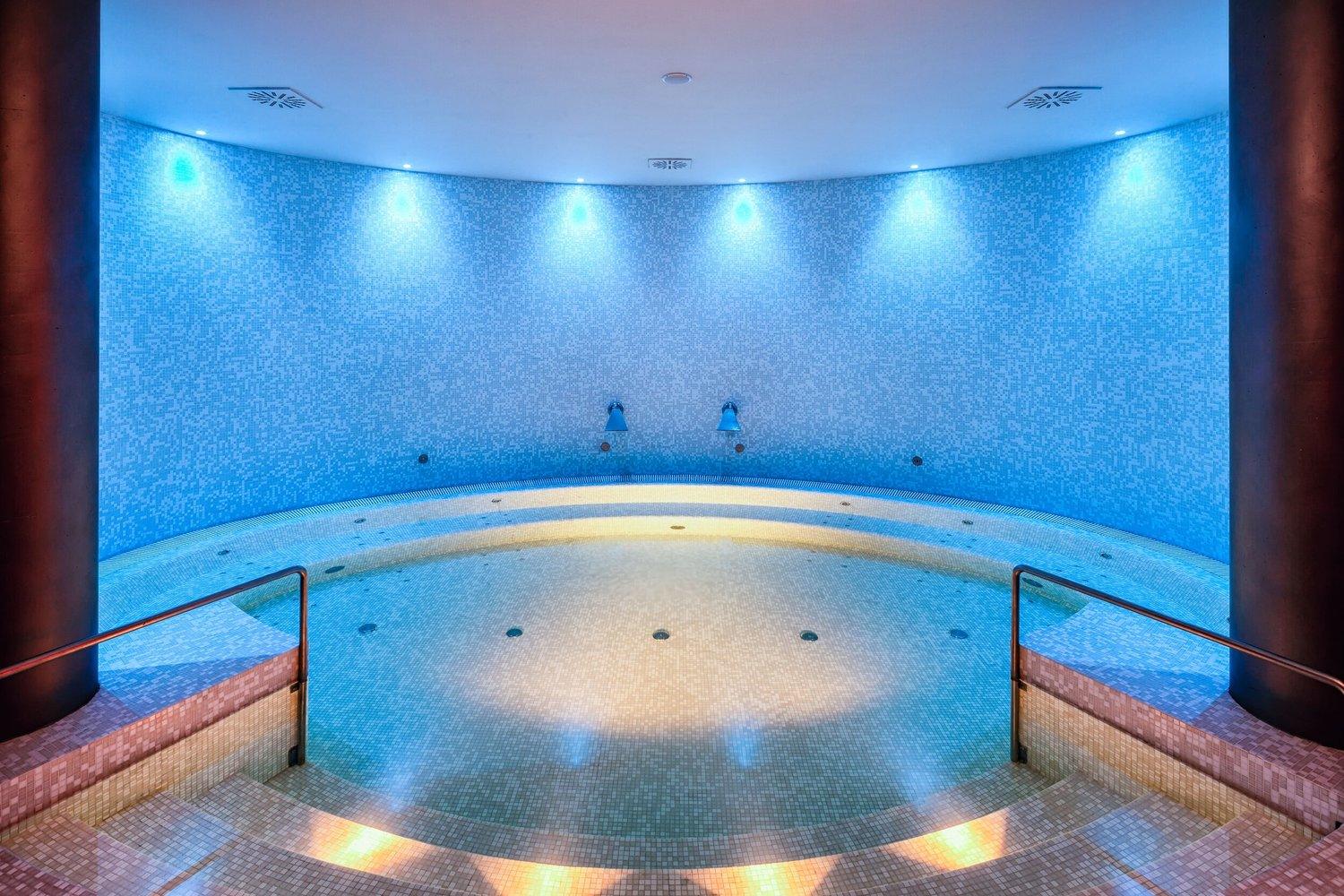 Golf Hotel Vicenza photography by Theo Tzia
