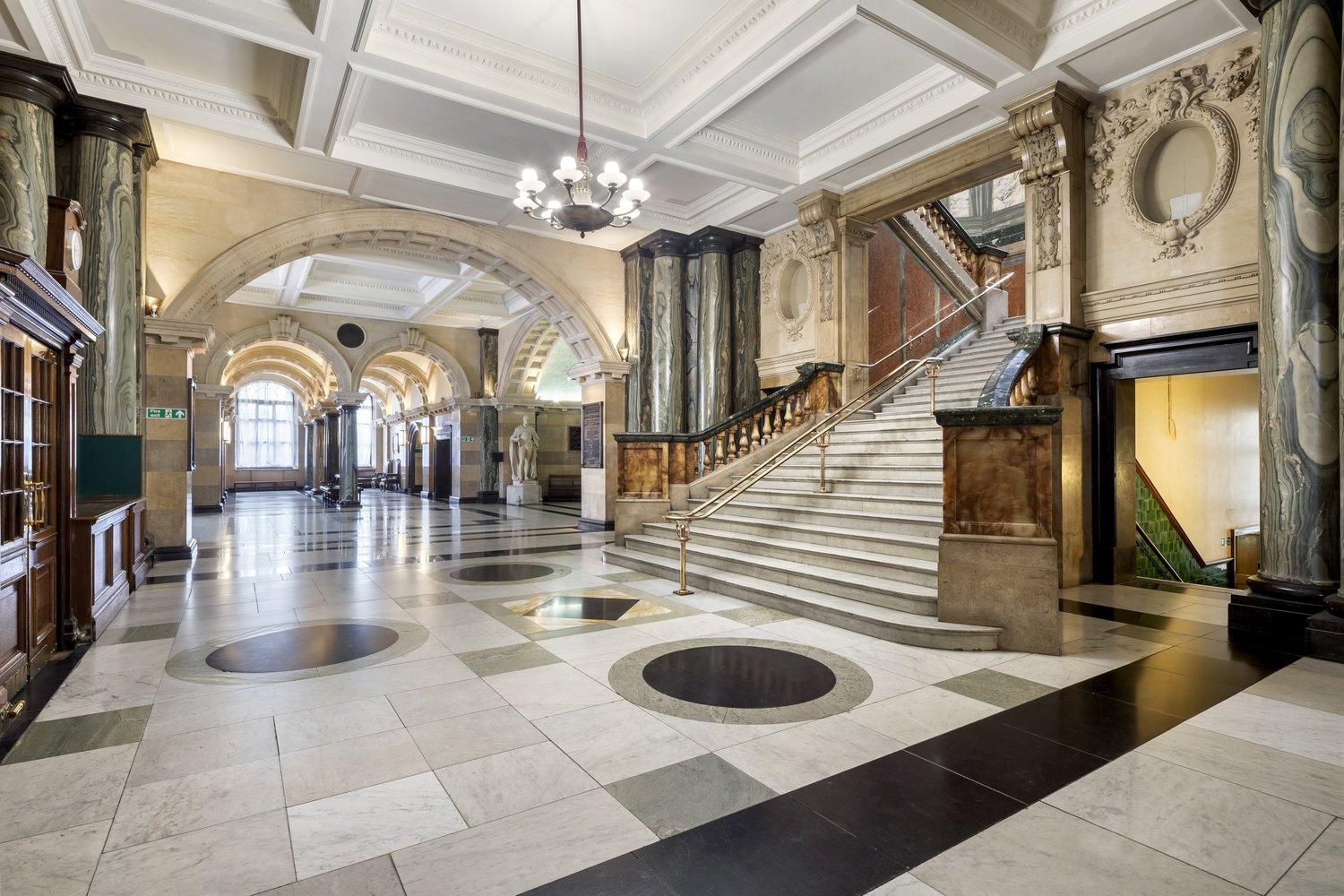 Old Bailey photography by Theo Tzia