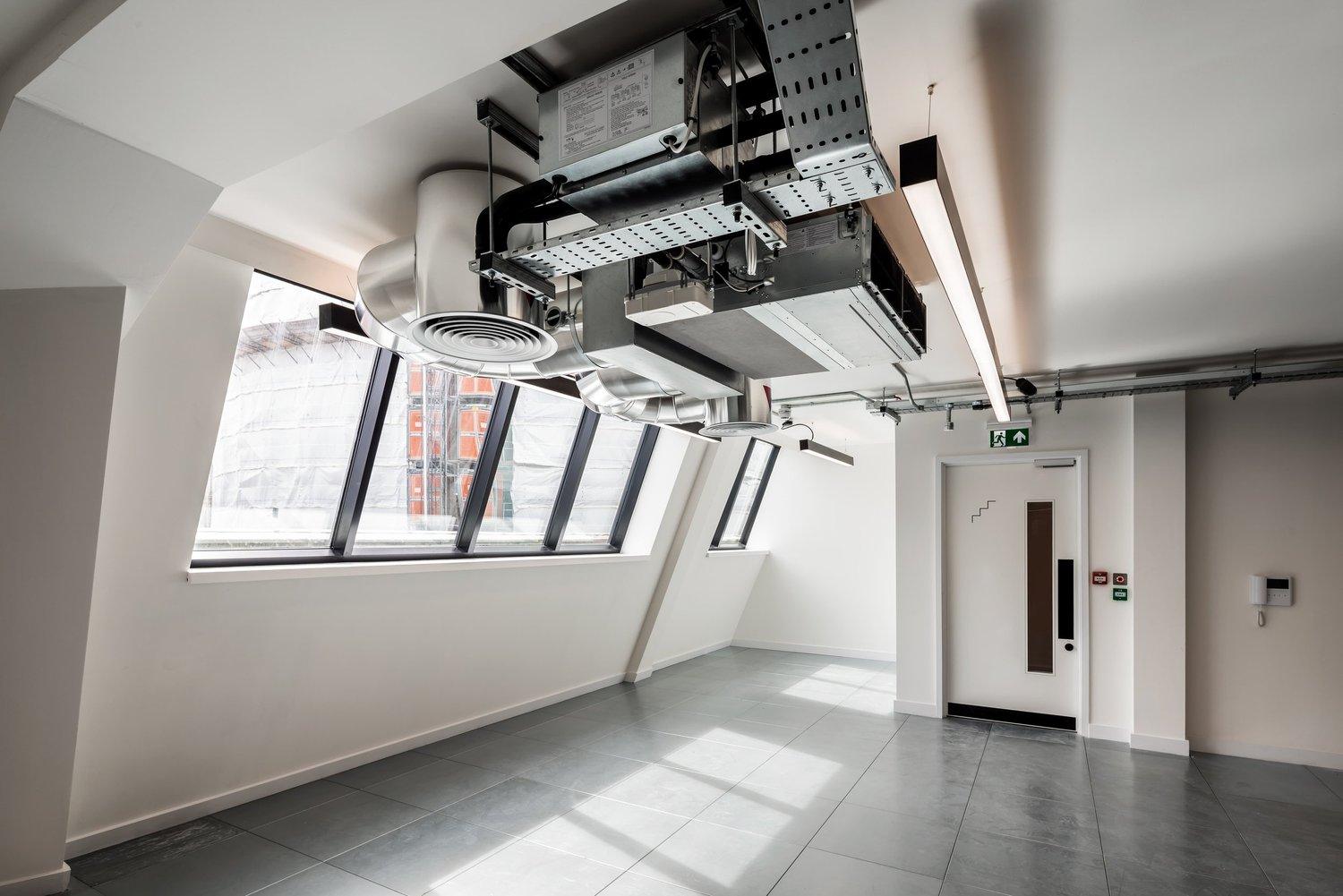 Mechanical & Engineering photography by Theo Tzia