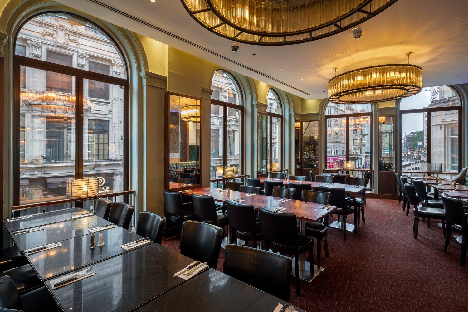 Bars & Restaurants photography by Theo Tzia