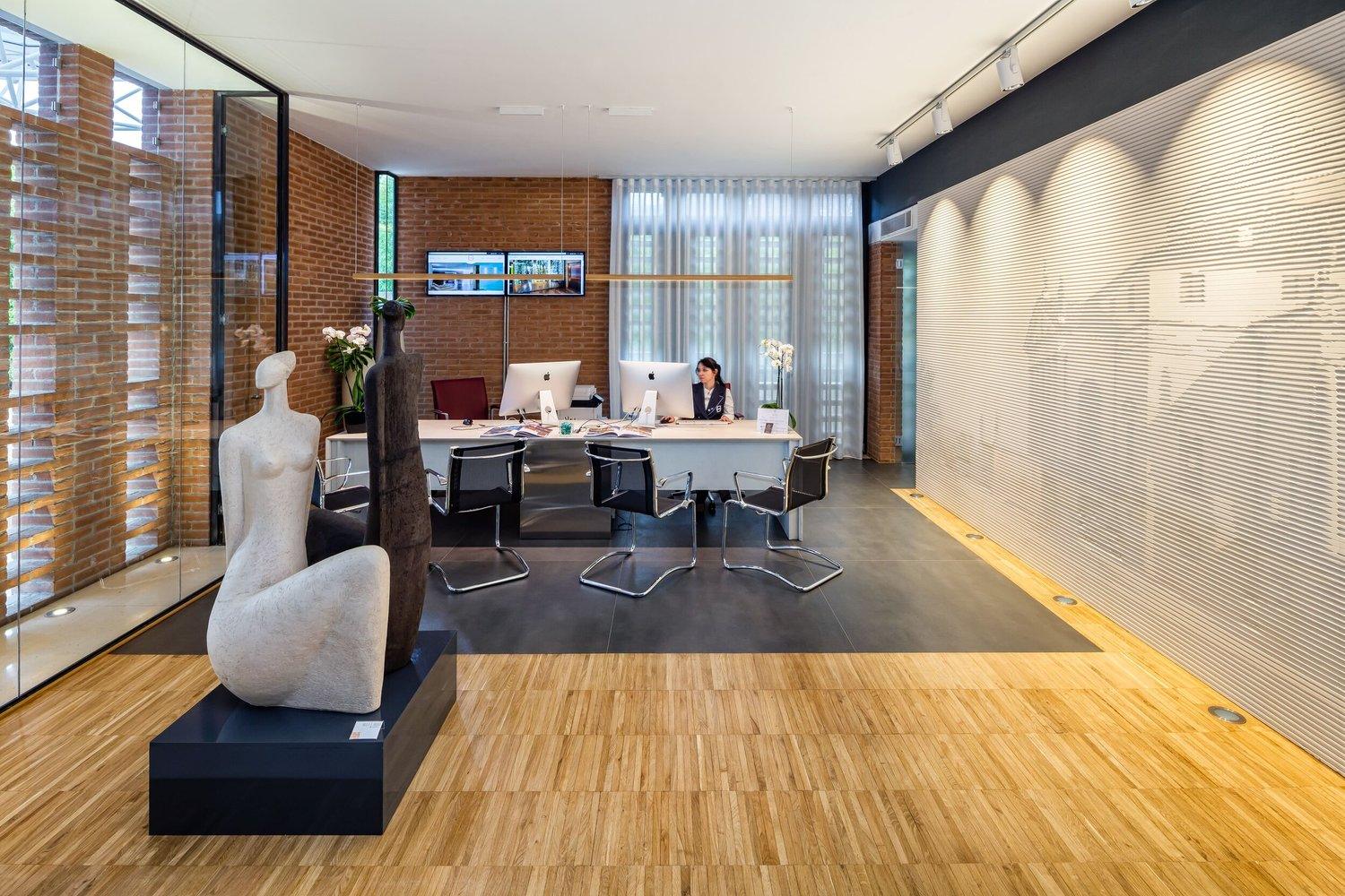 Hospitality photography by Theo Tzia